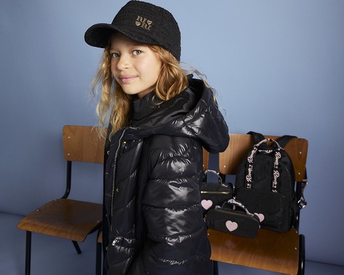 River Island - Back to School 2 KW BTS BRAND HERO IN LOOK 7 alt1 WEEK21 23MAY25 M1 3 1